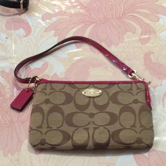 Coach Handbag WITH PINK STRAP - Picture 5 of 5